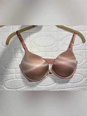 Victoria's Secret Satin bombshell Push-Up Bra in Rose Gold